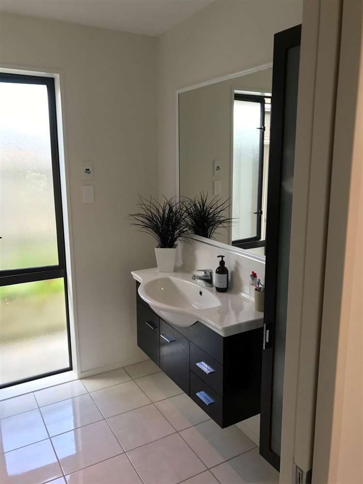 8 Clematis Place Wigram_10