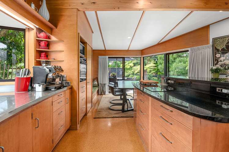 736 River Road Chartwell_8