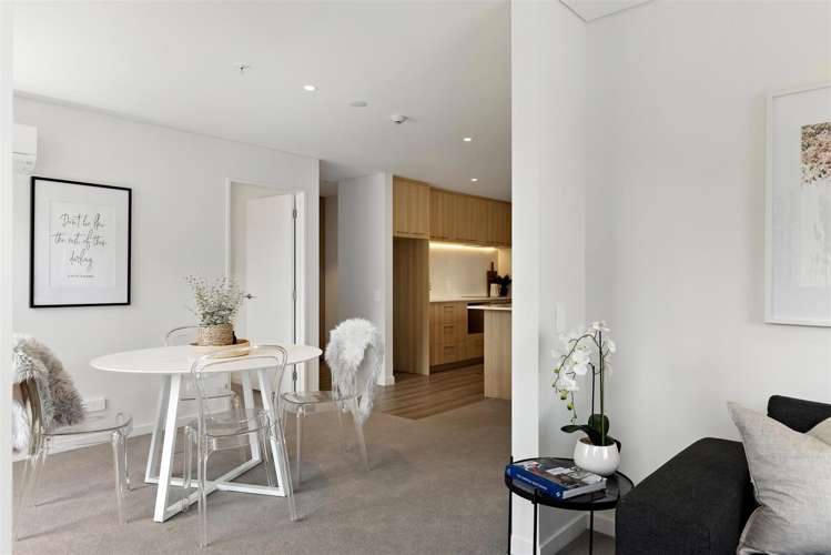 708, 10 Copper Beech Avenue Frankton Queenstown Houses for Sale