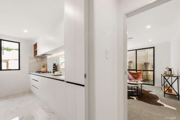 7 Kauri Gum Rise Swanson_9