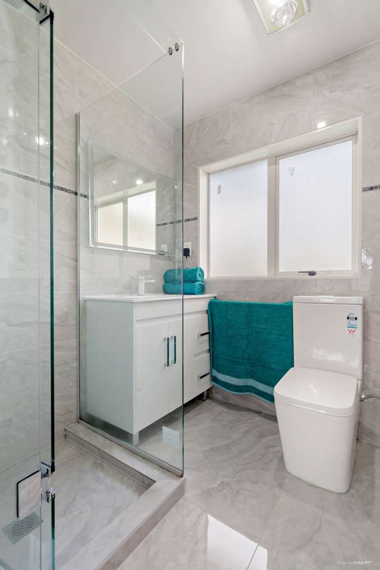 72 Medvale Avenue Flat Bush_9