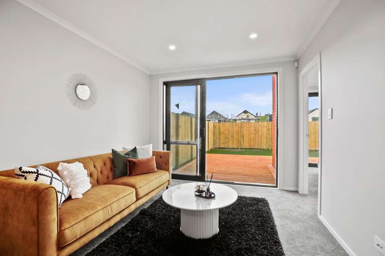 1/6 Tiro Place Rototuna North_6