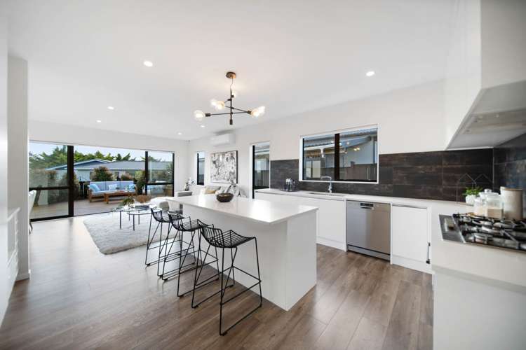 32a Tupaki Place Pakuranga Heights_7