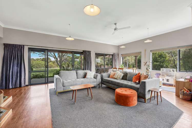 335 Old Coach Road Upper Moutere_8