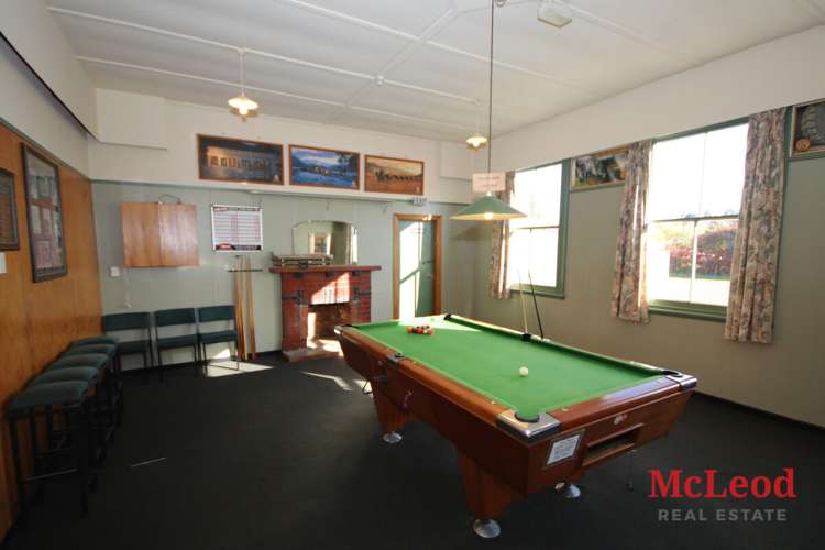 79 Chertsey Line Road Chertsey_5