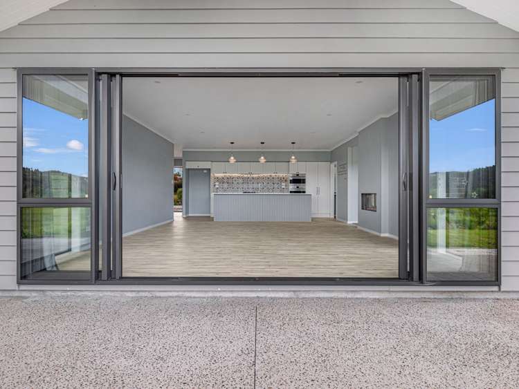 8 Awatiro Drive Kaukapakapa_6