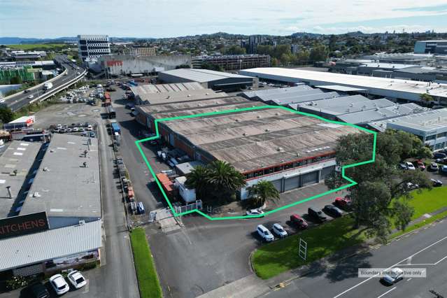 CBRE | Affordable Mt Wellington Warehouse with Profile