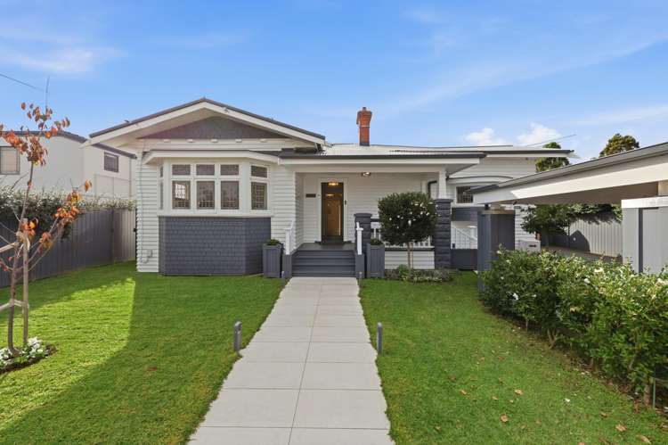 23 Fairholme Avenue Epsom_2