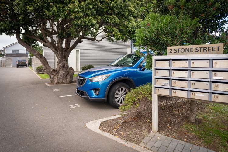 13/2 Stone Street Miramar_11