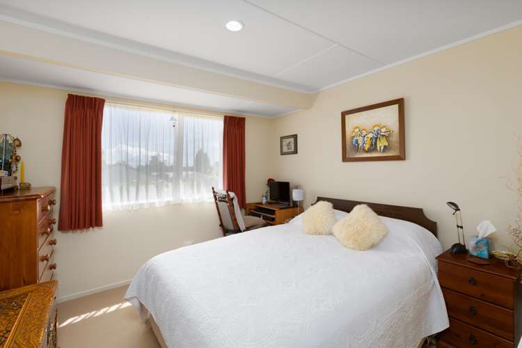 6 Milne Place Merrilands_8