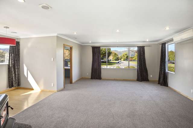 17 Owen Street Belmont_2