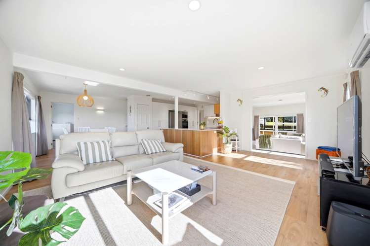 8 Unsworth Drive Unsworth Heights_2