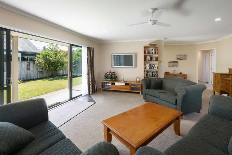 6 Papaunahi Road Bowentown_14