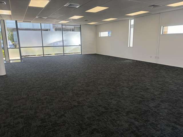 D1,3 Orbit Drive, Albany Albany_2