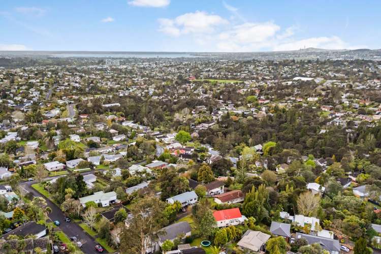 14 Longfellow Parade Glen Eden_9