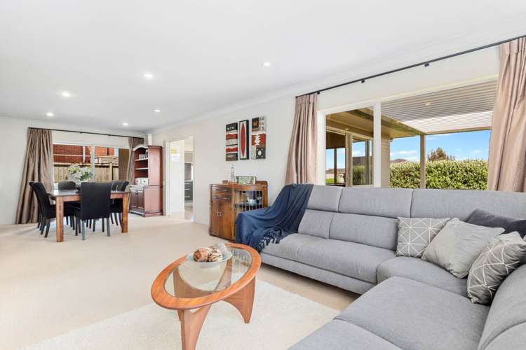 44 Hadley Wood Drive Wattle Downs_11