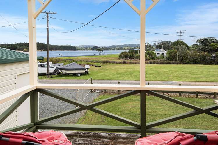 8 Hugh Barron Way Whananaki_6