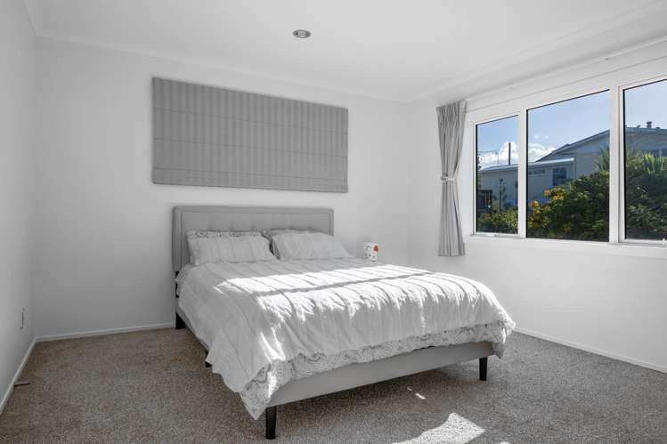 14A Hauraki Crescent Pinehill_17