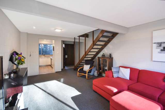 2/111 Balmacewen Road Wakari_1