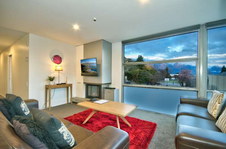 3/60 Hallenstein Street Queenstown_3