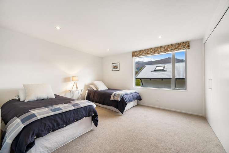 76 Aubrey Road Wanaka_14