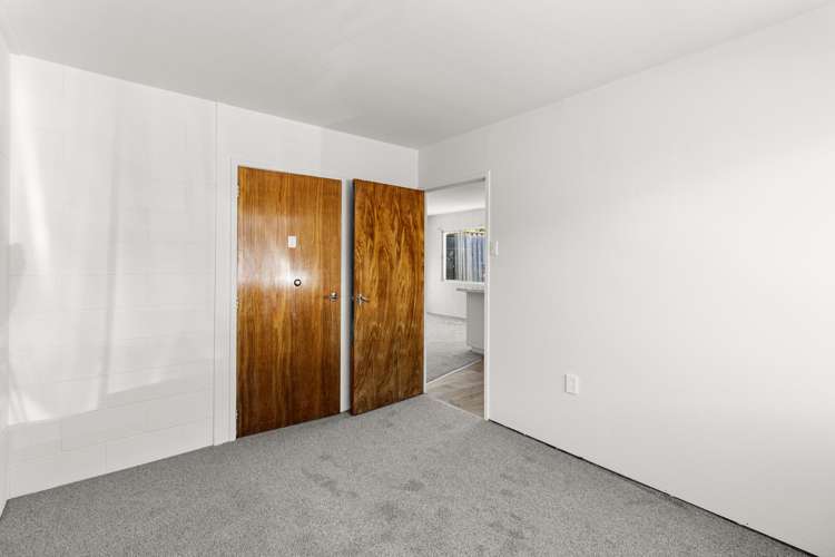 2/4 Herekawe Drive Spotswood_9