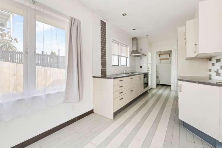 21 Tilden Avenue Hillcrest_11