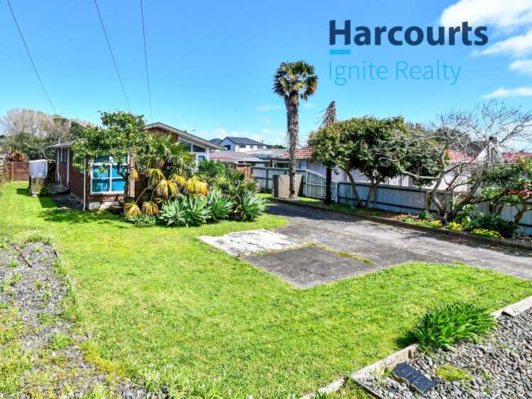 255 Robertson Road Mangere East_1