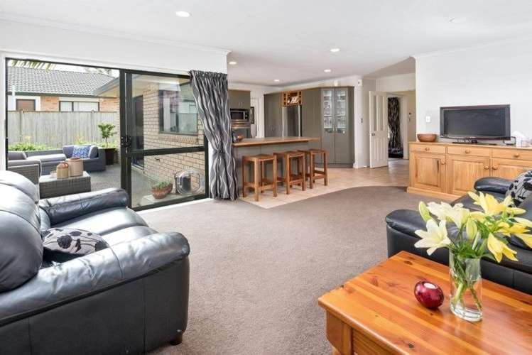 6 Nad Place East Tamaki Heights_1