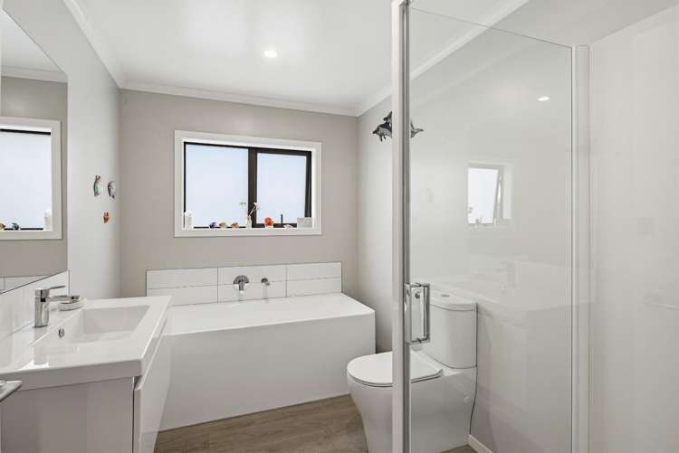 12 Enereta Road 1324_13
