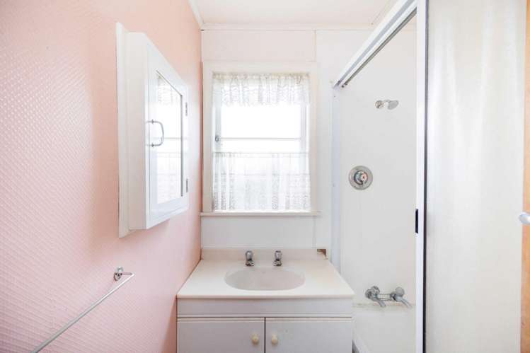 11 Bartholomew Road Levin_10