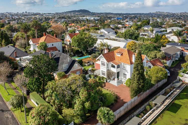 8 Allendale Road Mount Albert_43