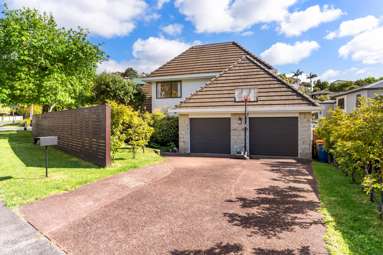 11 Penguin Drive_3