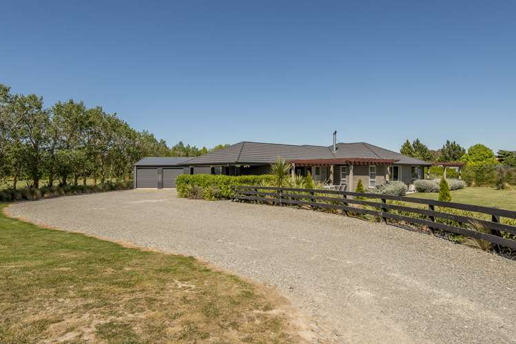 17 Landsborough Drive Darfield_21