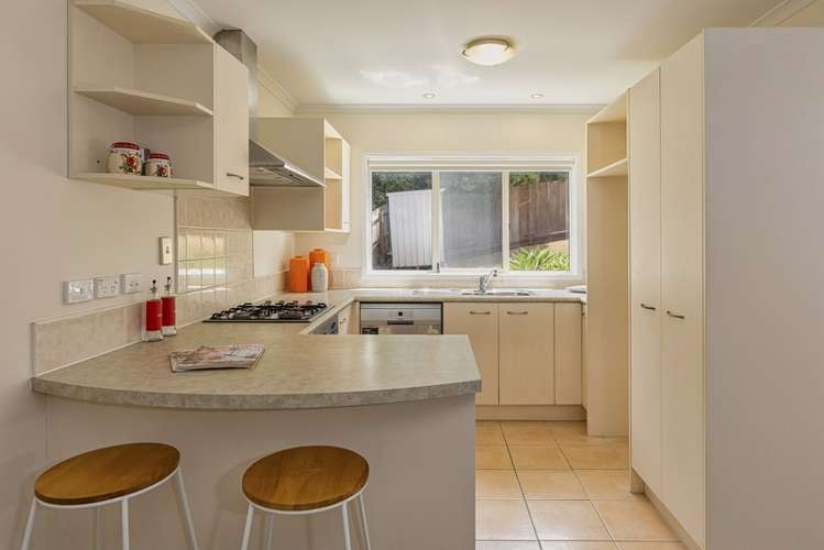 19 Stolford Crescent New Lynn_12