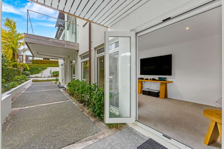 15 The Strand Takapuna_32