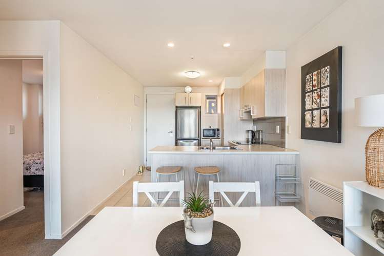 323/17 Link Crescent Stanmore Bay_9