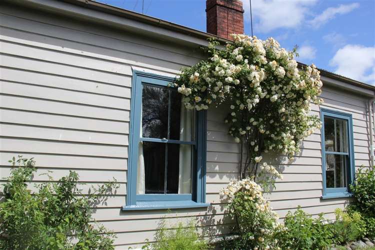 15 High Street Hawarden_24