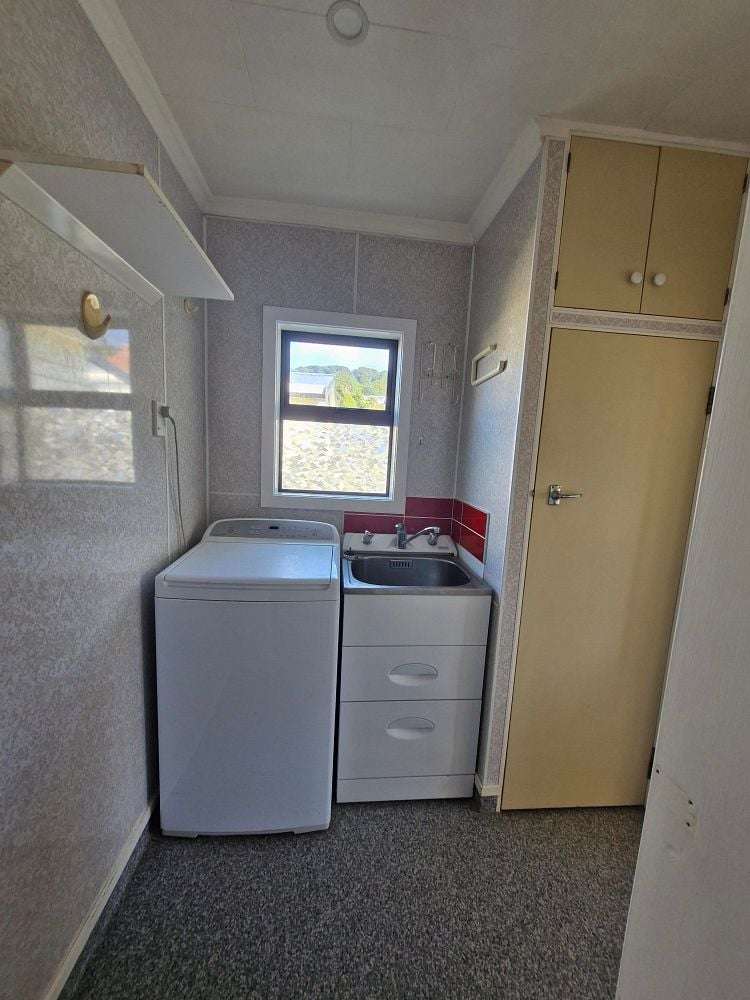 46 Main Road Wainuiomata_18