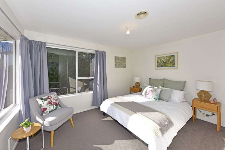 32 Charnwood Crescent Bishopdale_10