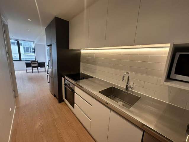 706/147 Nelson Street 10015_2