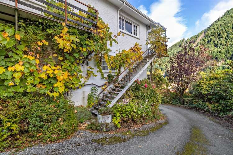 111 Hallenstein Street Queenstown_12
