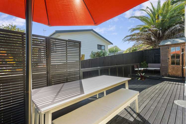 35B Henderson Crescent Gate Pa_17