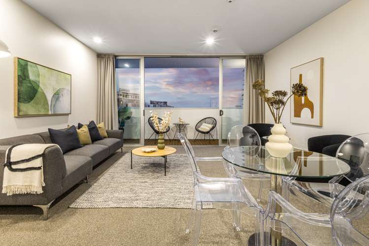 4b/2 Fisher-Point Drive Auckland Central_14