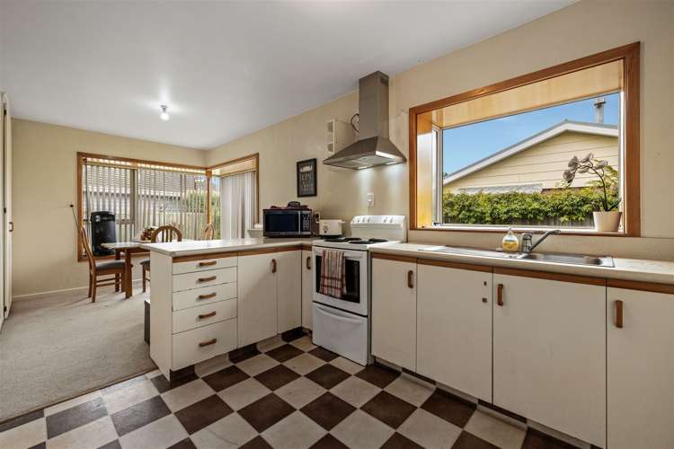 1/124 Harris Crescent Papanui_4