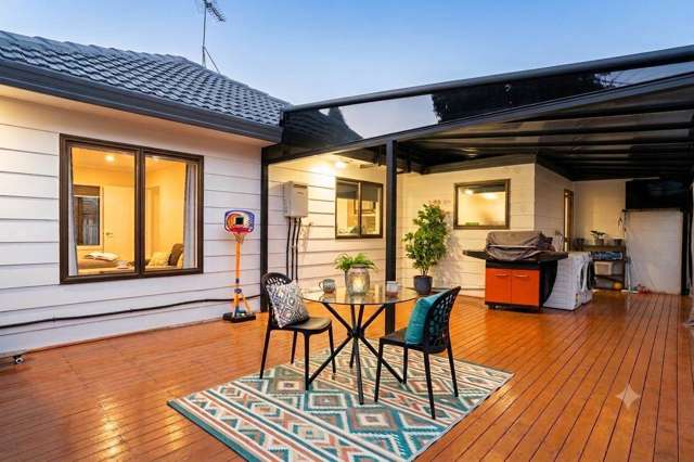 URGENT SALE – 8/25 Waterview Road, Takanini