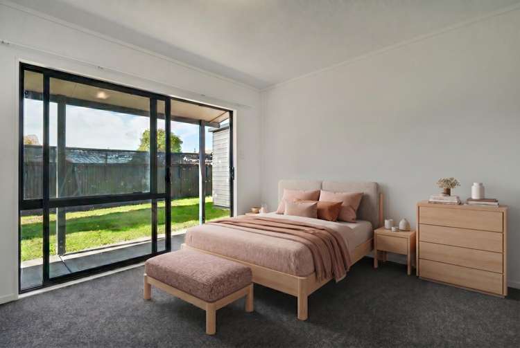 1216A Norfolk Crescent Mayfair_6