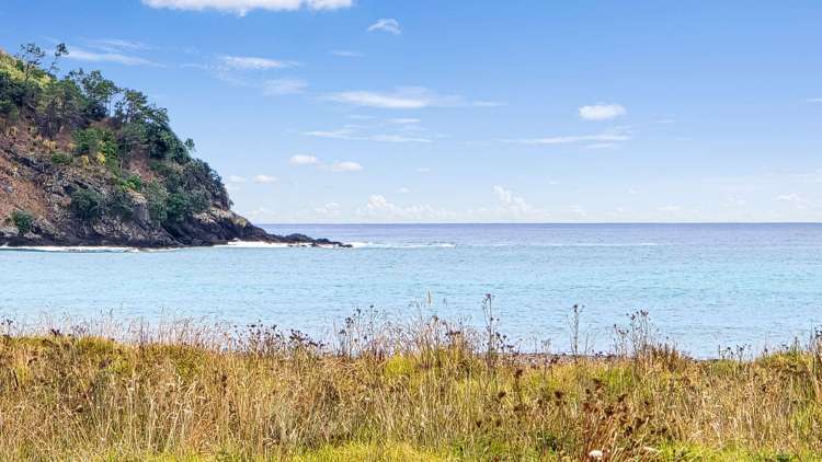 24 Rawinia Place Te Kaha_15