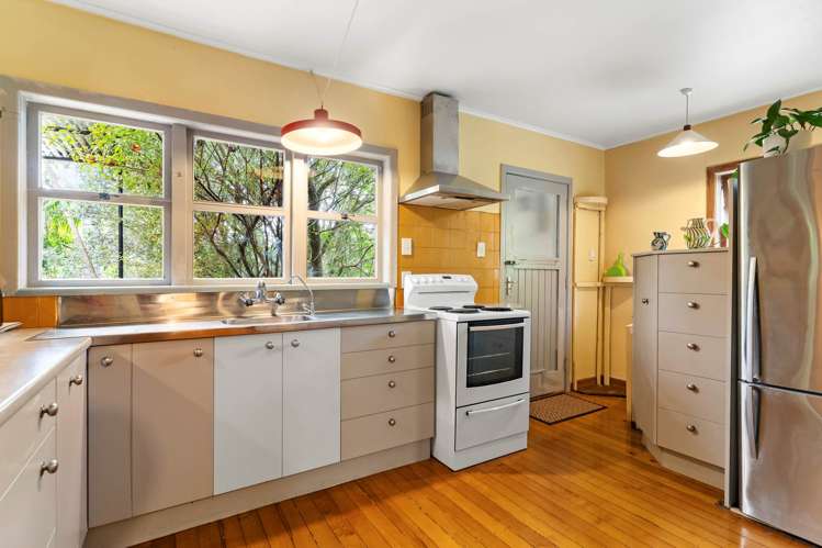 32 Parker Avenue New Lynn_5