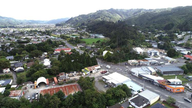122,130,134-136 Main Road Wainuiomata_6